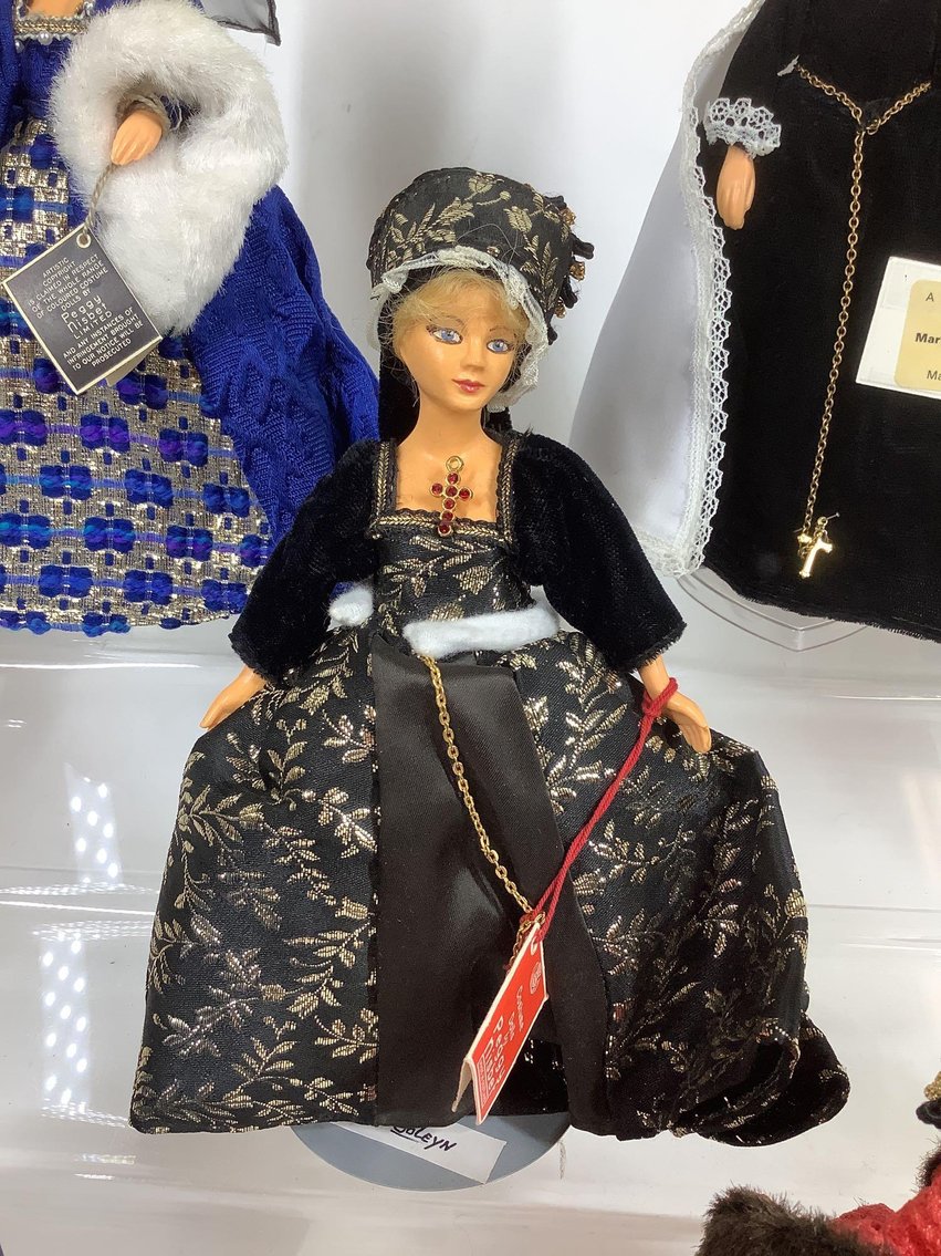 Image for LOT OF PEGGY NISBET DOLLS.