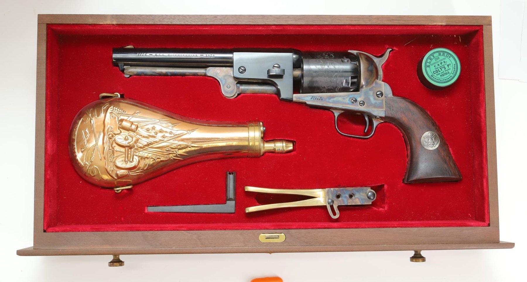 Image for Colt American Heritage Bicentennial 1776-1976 3 Gun Cased Set