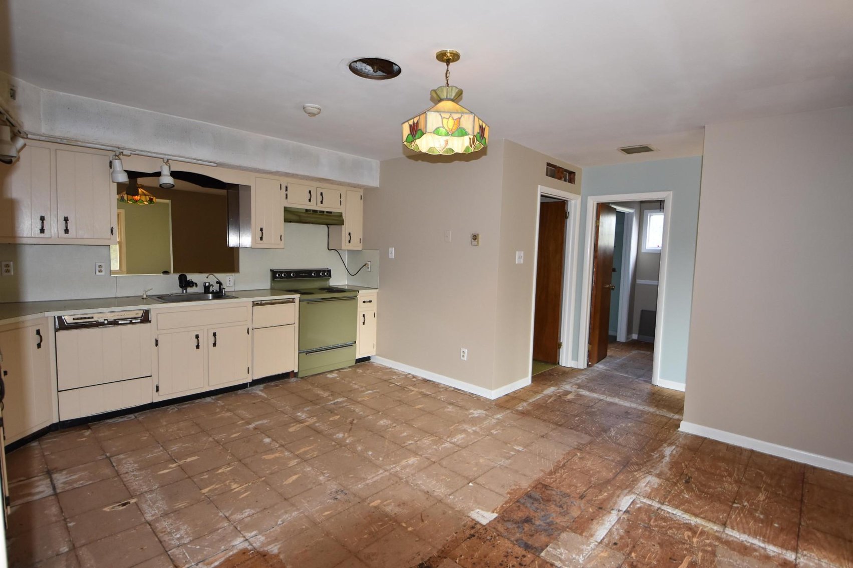 Image for Commercial Real Estate | Frey Auto Repair Shop | 1669 N. Old Bethlehem Pike, Quakertown, Pa. 18951 | November  4, 2021 at 4:00 PM