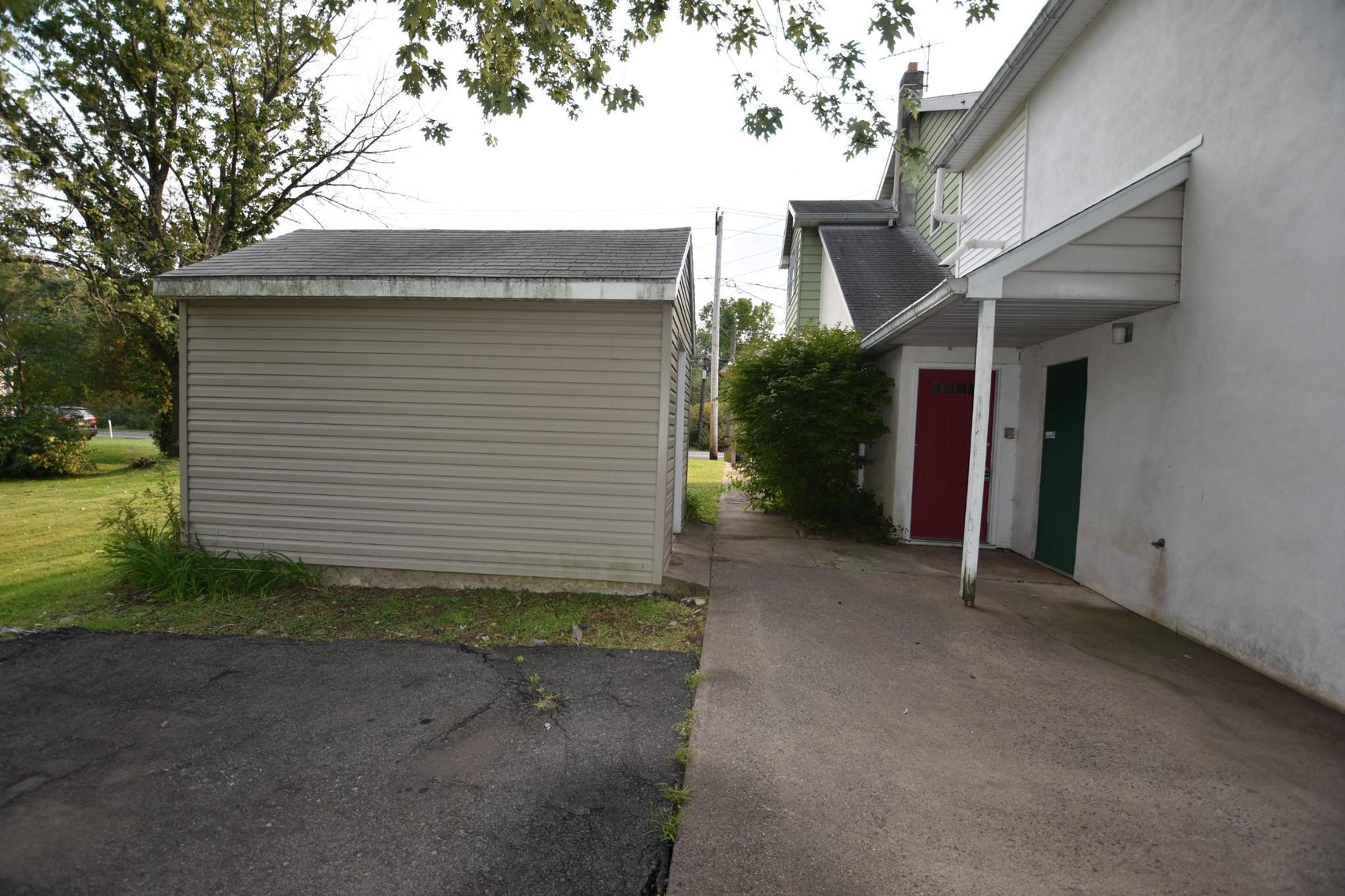 Image for Commercial Real Estate | Frey Auto Repair Shop | 1669 N. Old Bethlehem Pike, Quakertown, Pa. 18951 | November  4, 2021 at 4:00 PM