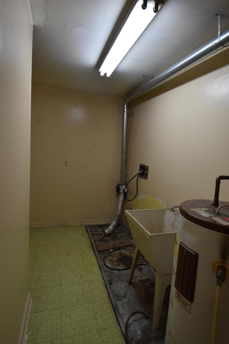 Image for Commercial Real Estate | Frey Auto Repair Shop | 1669 N. Old Bethlehem Pike, Quakertown, Pa. 18951 | November  4, 2021 at 4:00 PM