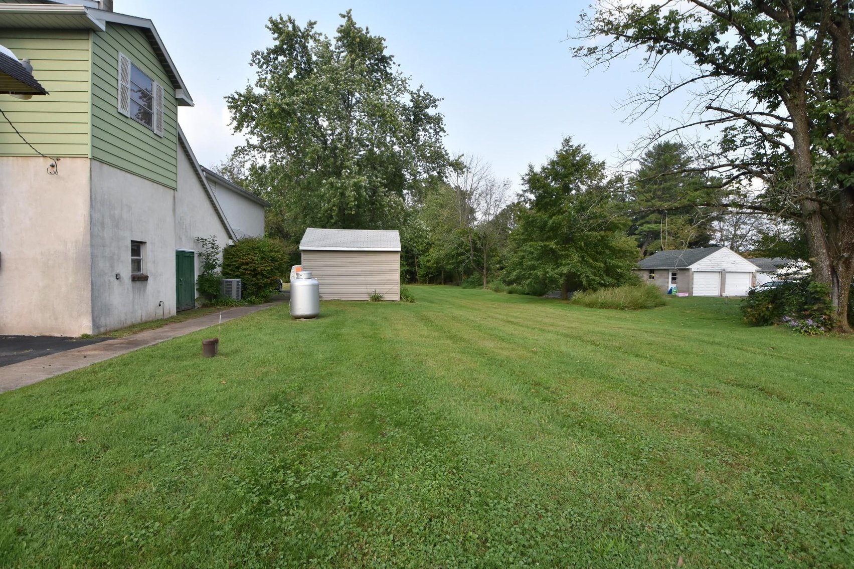 Image for Commercial Real Estate | Frey Auto Repair Shop | 1669 N. Old Bethlehem Pike, Quakertown, Pa. 18951 | November  4, 2021 at 4:00 PM