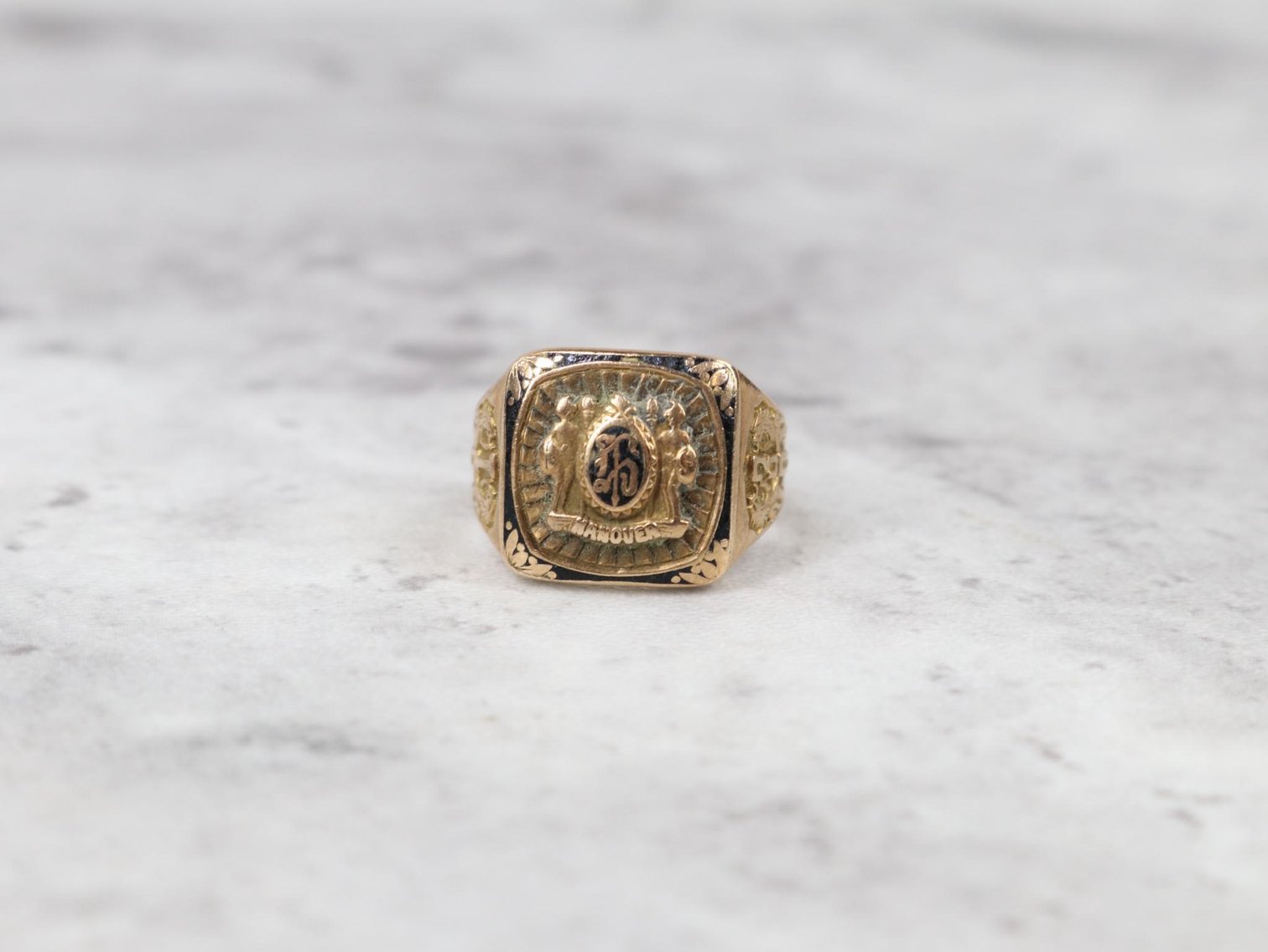 Image for 10KY Gold Class Ring