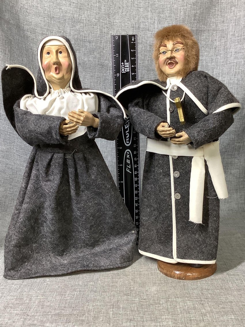 Image for Caroler Dolls
