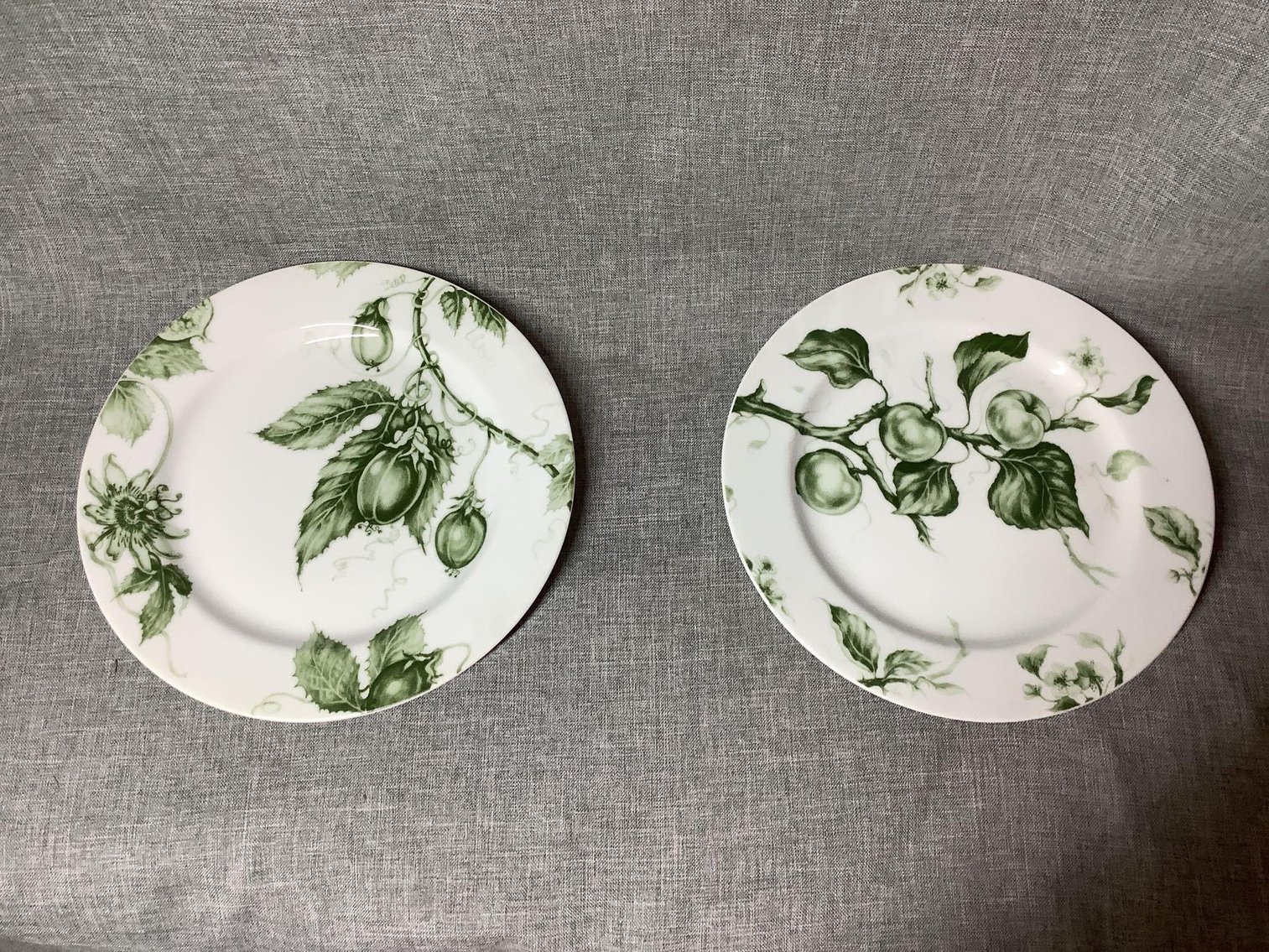 Image for Williams Sonoma Plates