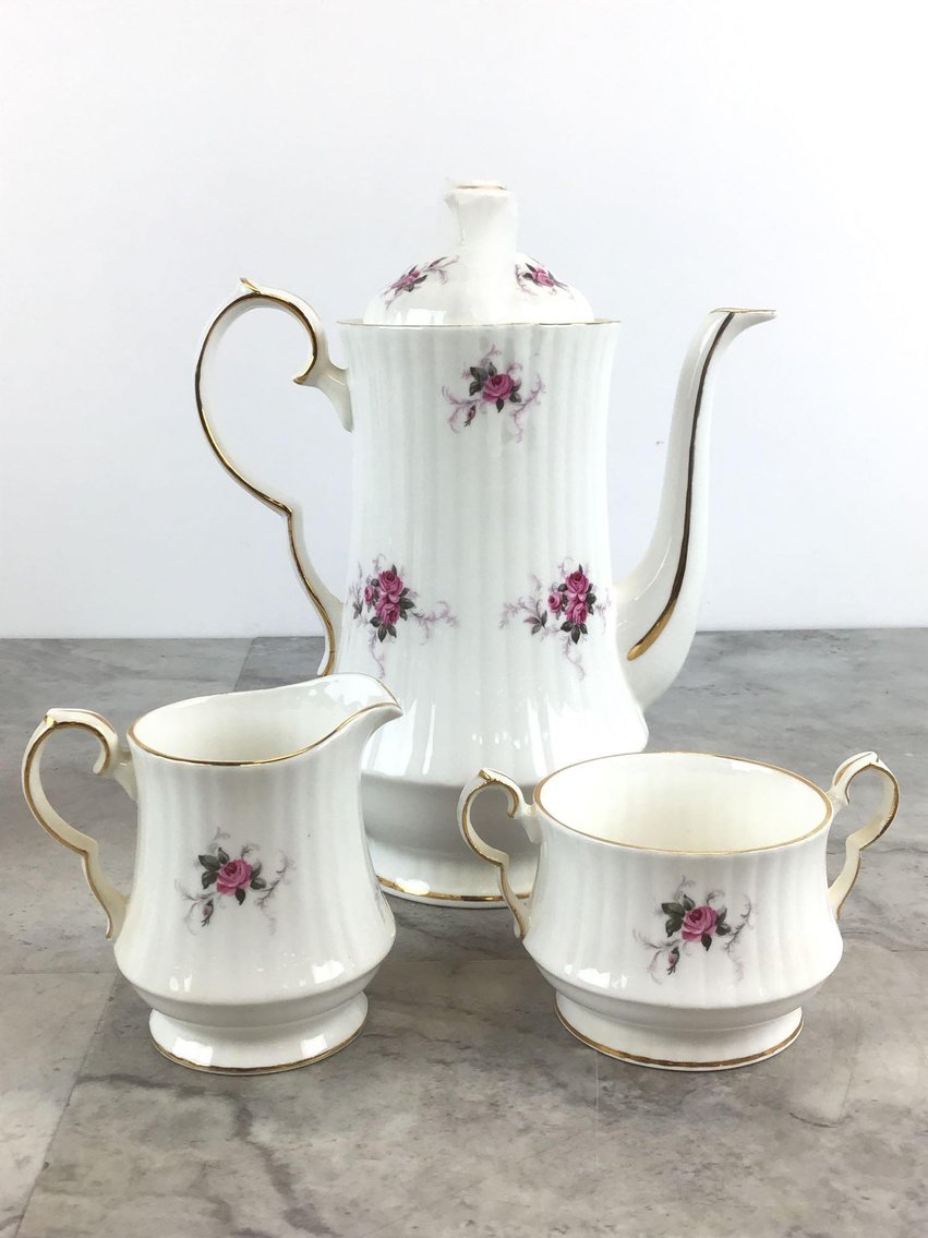 Image for Hammersley Tea Set, Lefton Lamp & Irish Blessing Music Boxes