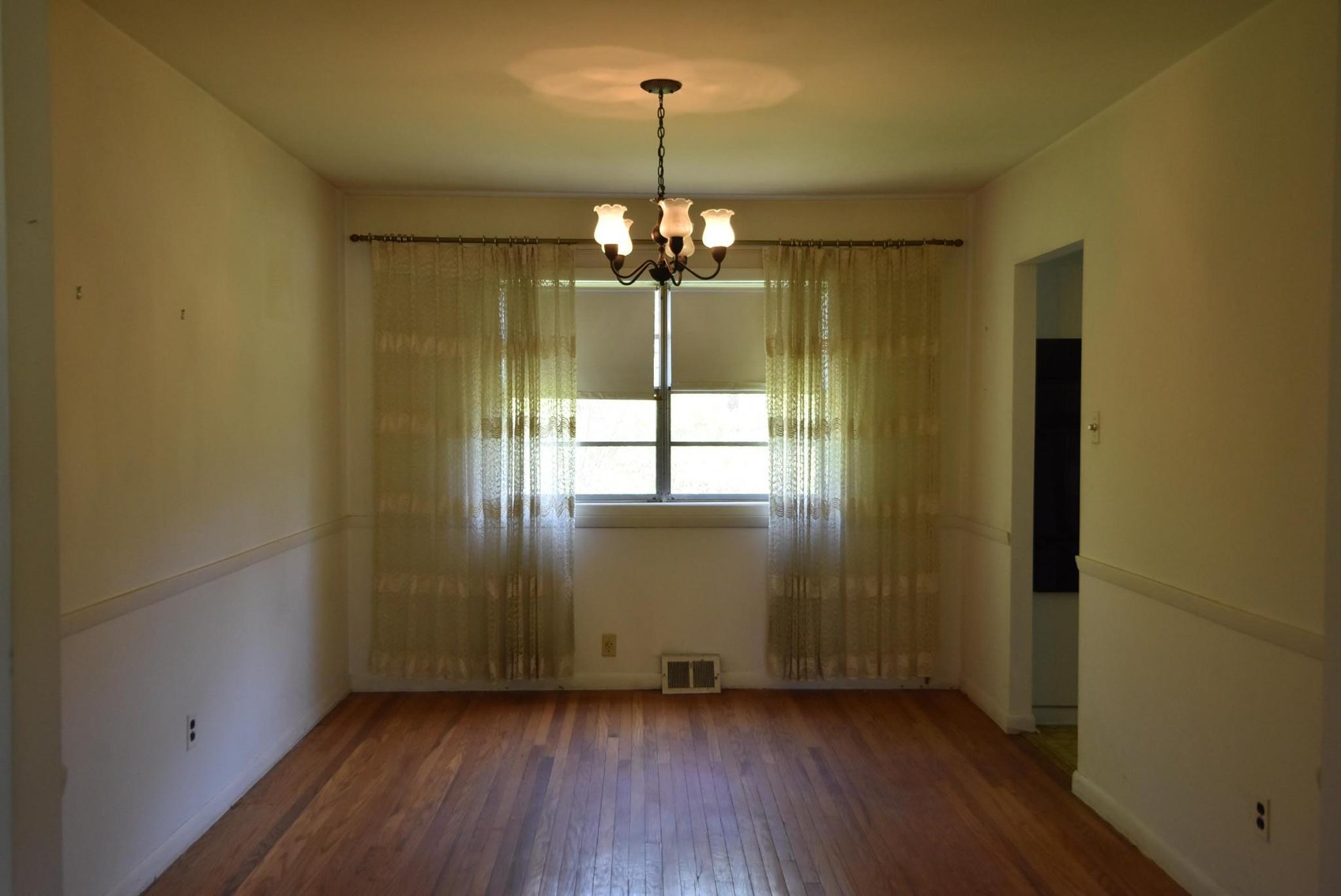 Image for Real Estate | 229 Lower Valley Road, North Wales, PA 19454 | May 26, 2022 at 4:00 PM