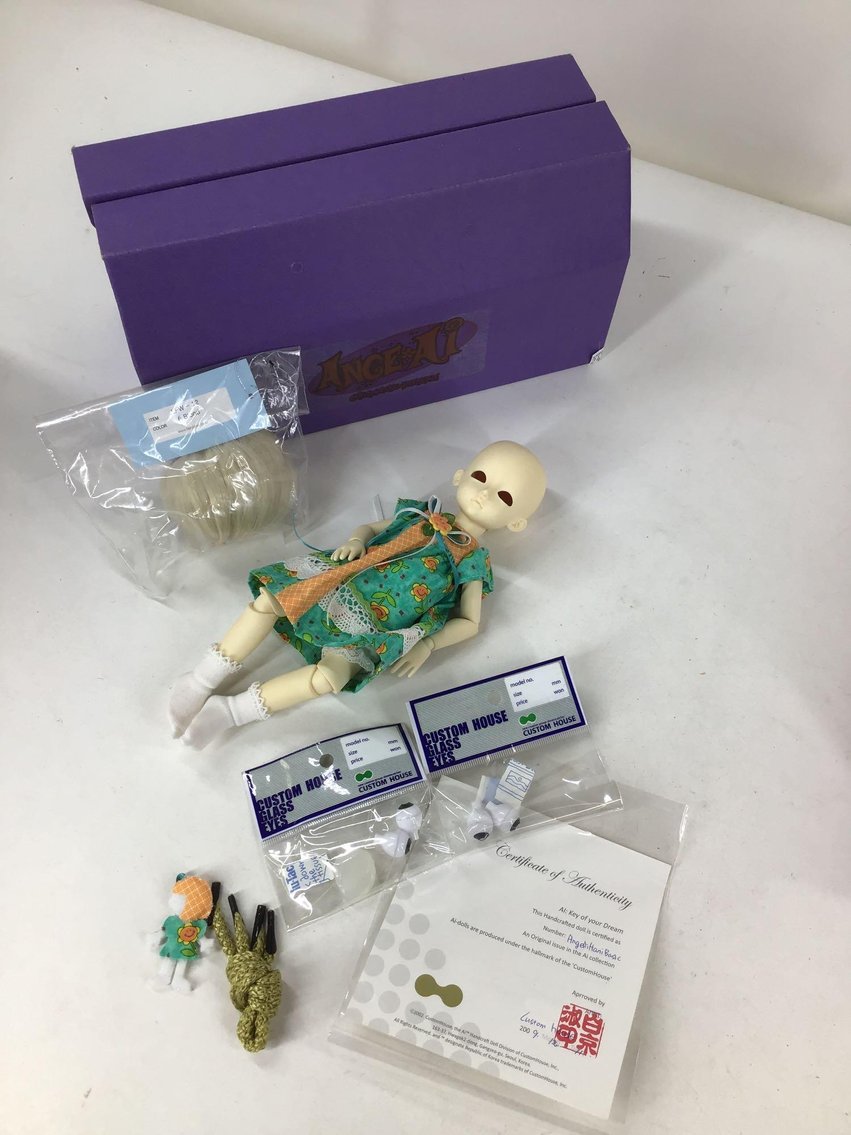 Image for LOT OF BJD DOLLS.