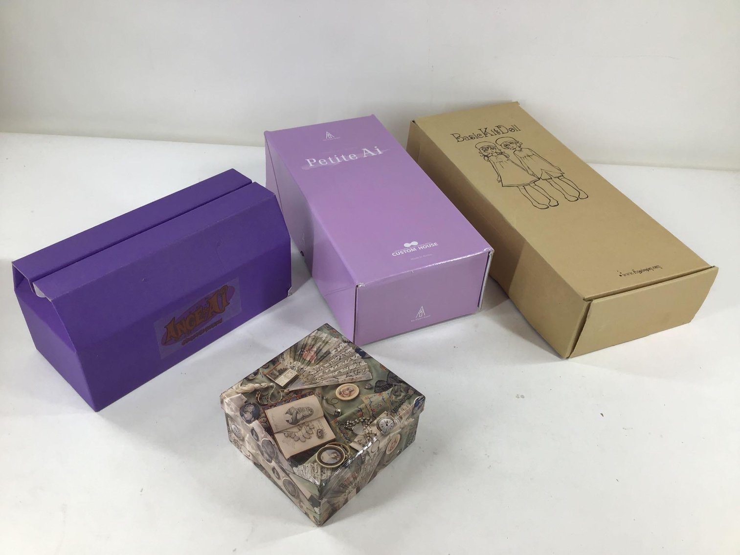 Image for LOT OF BJD DOLLS.