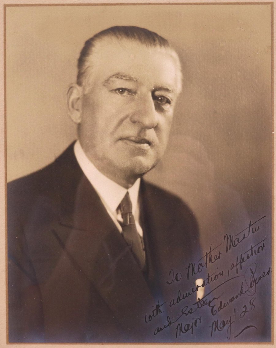 Image for Autograph Collection-Stage, Entertainment, Organization and Others