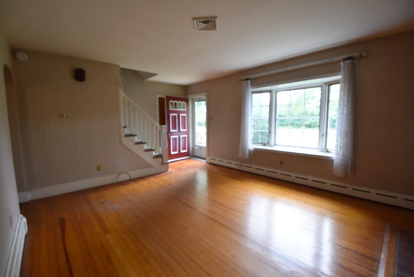 Image for Real Estate | 1640 Clearview Rd., Lansdale, Pa. 19446 at 4:00 PM