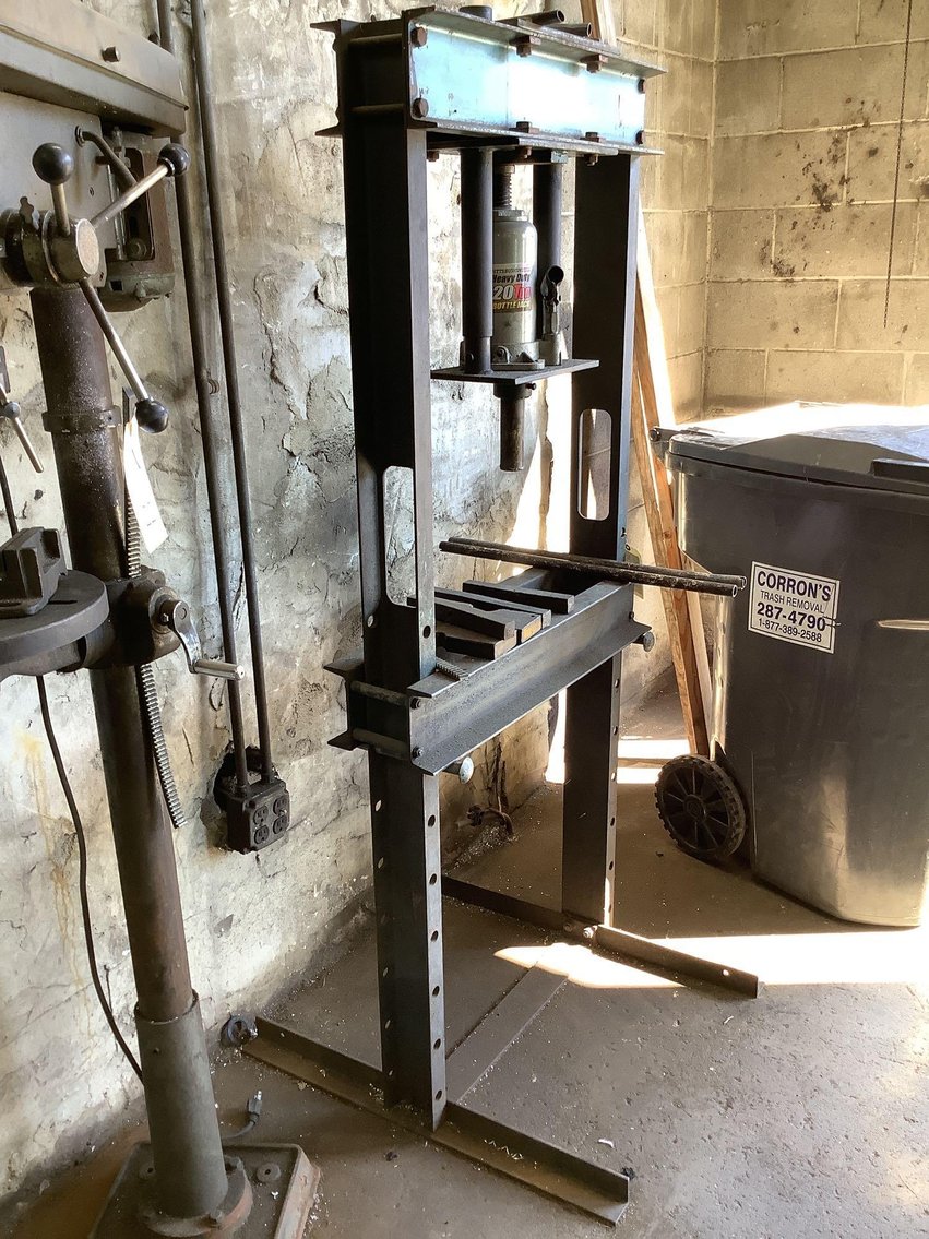 Image for Walker Hydraulic Press