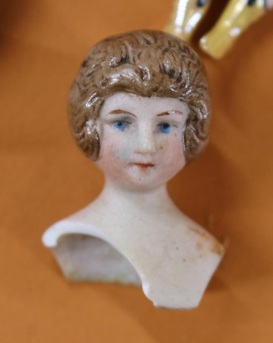 Image for CHINA DOLL BODY PARTS.