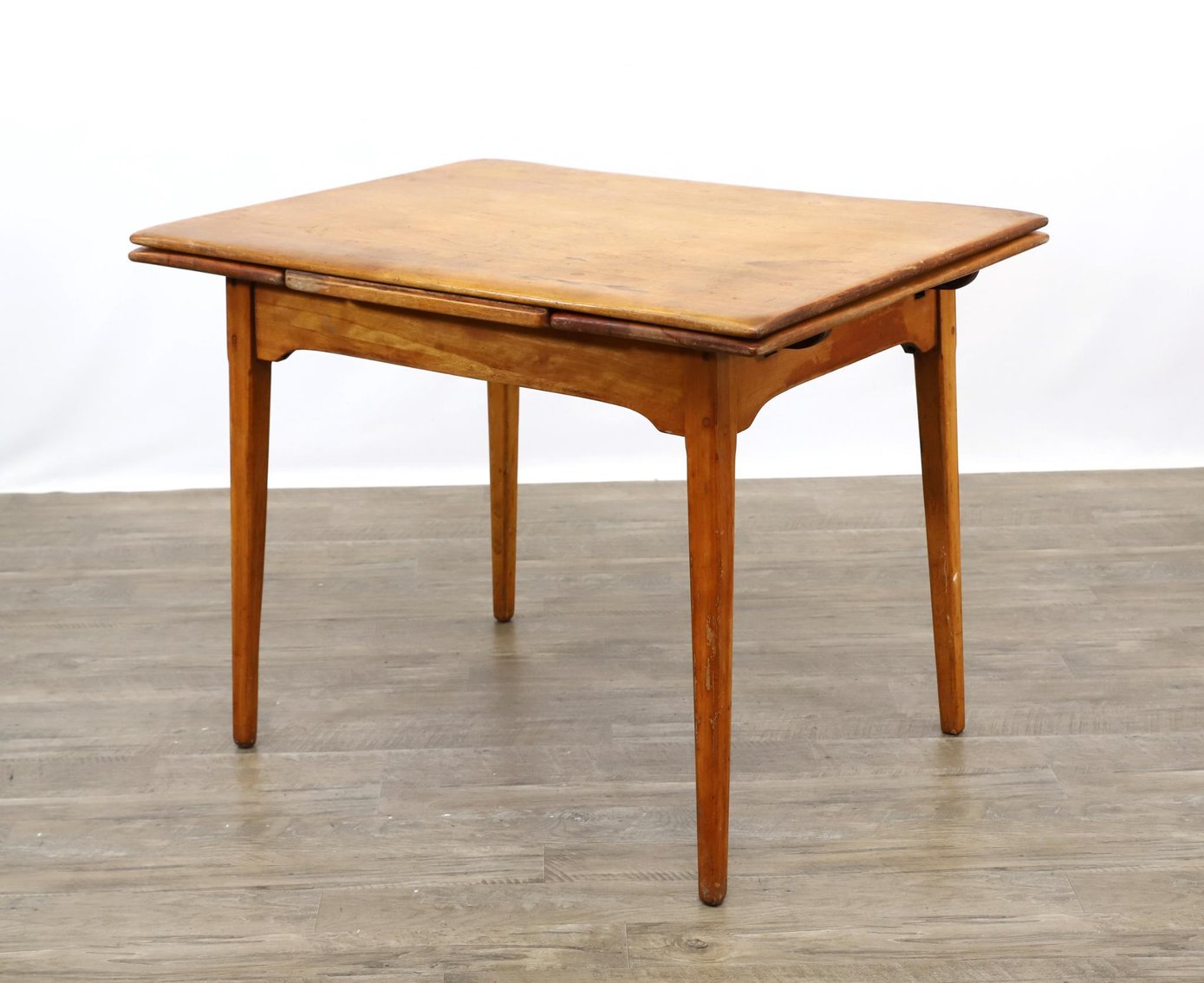 Image for Cushman Colonial Creations Dining Table
