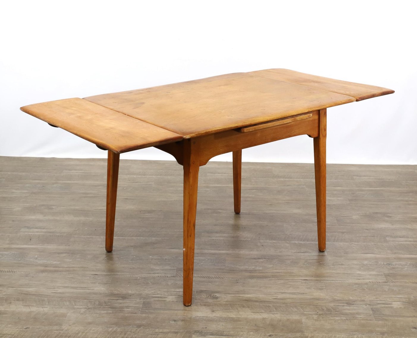 Image for Cushman Colonial Creations Dining Table