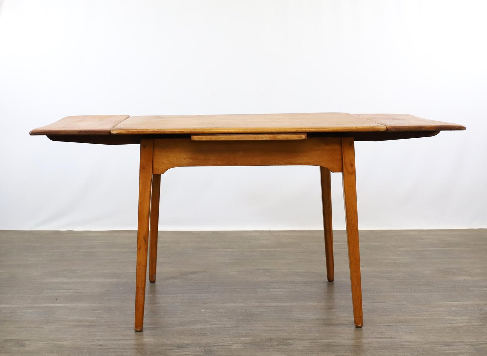 Image for Cushman Colonial Creations Dining Table