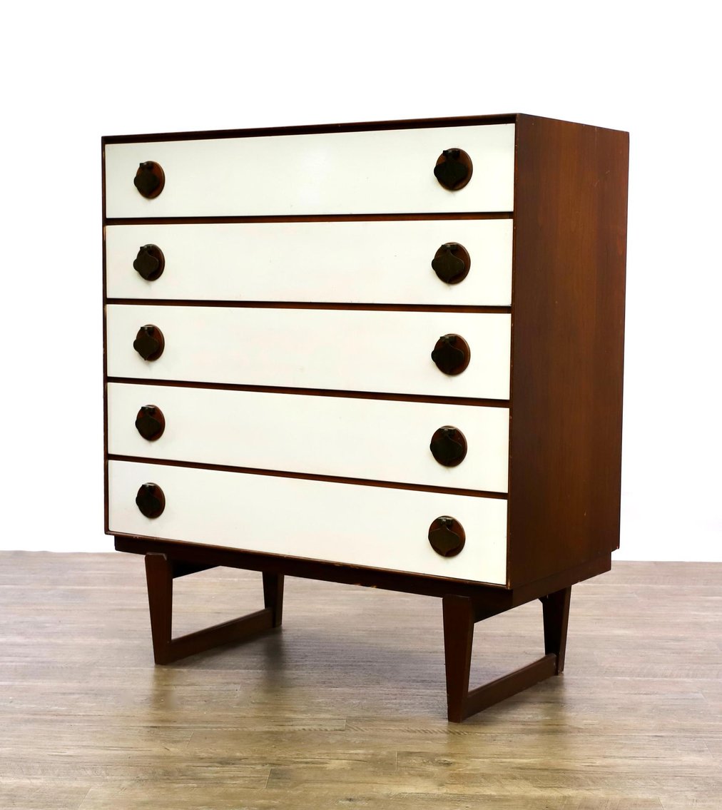Image for Distinctive Furniture by Stanley Chest of Drawers