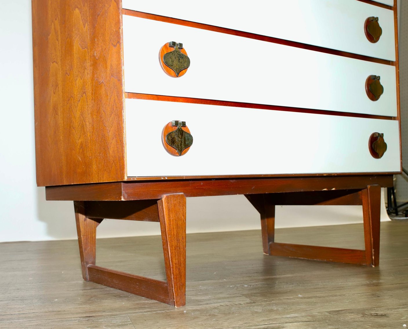 Image for Distinctive Furniture by Stanley Chest of Drawers