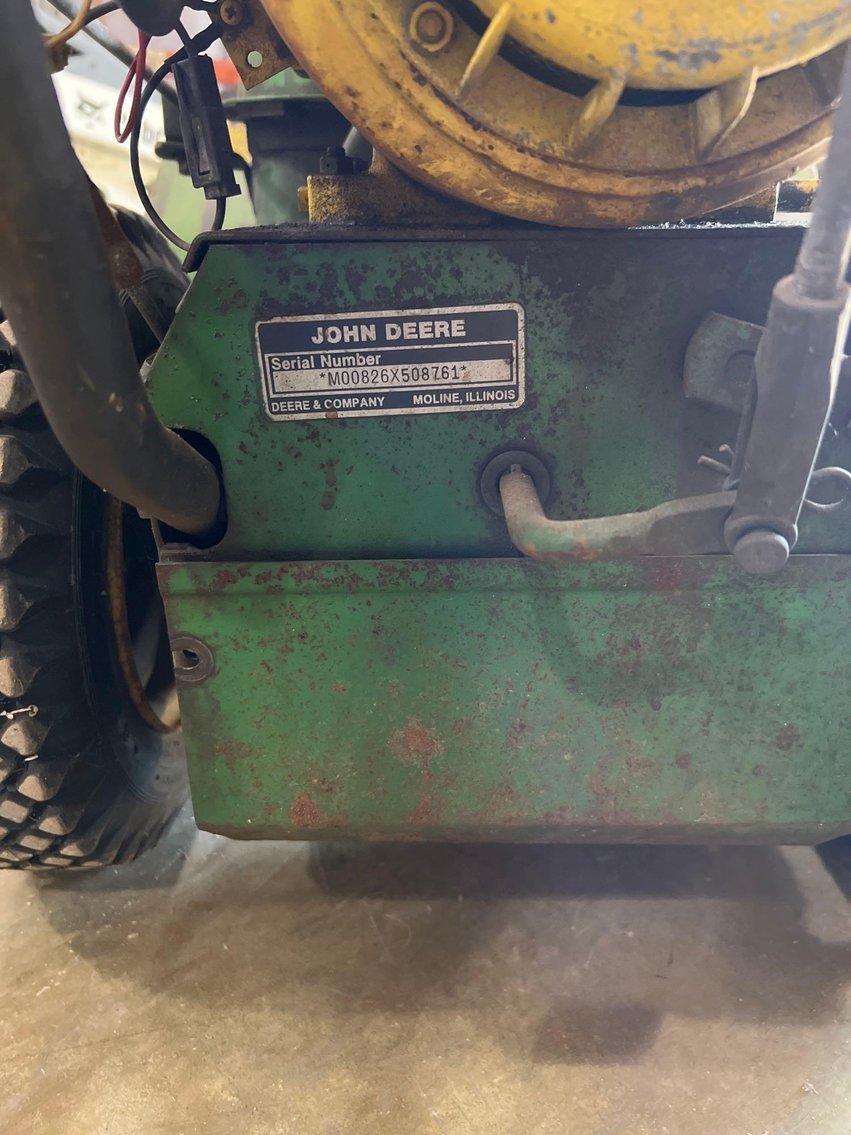 Image for John Deere Snowblower 826