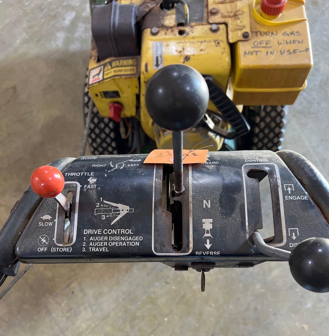 Image for John Deere Snowblower 826