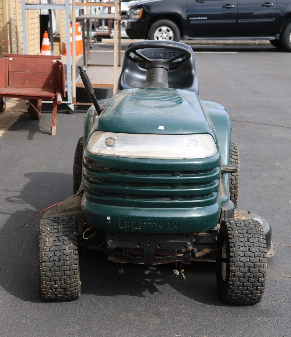 Image for Craftsman LT 1000 Ride On Mower