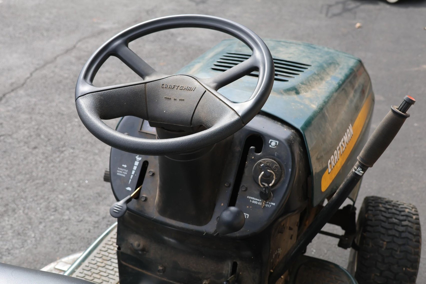 Image for Craftsman LT 1000 Ride On Mower