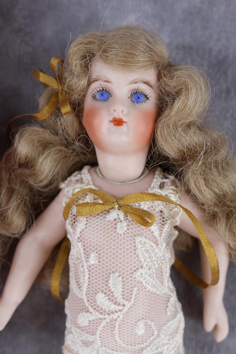 Image for UFDC/REGIONAL SOUVENIR DOLLS.
