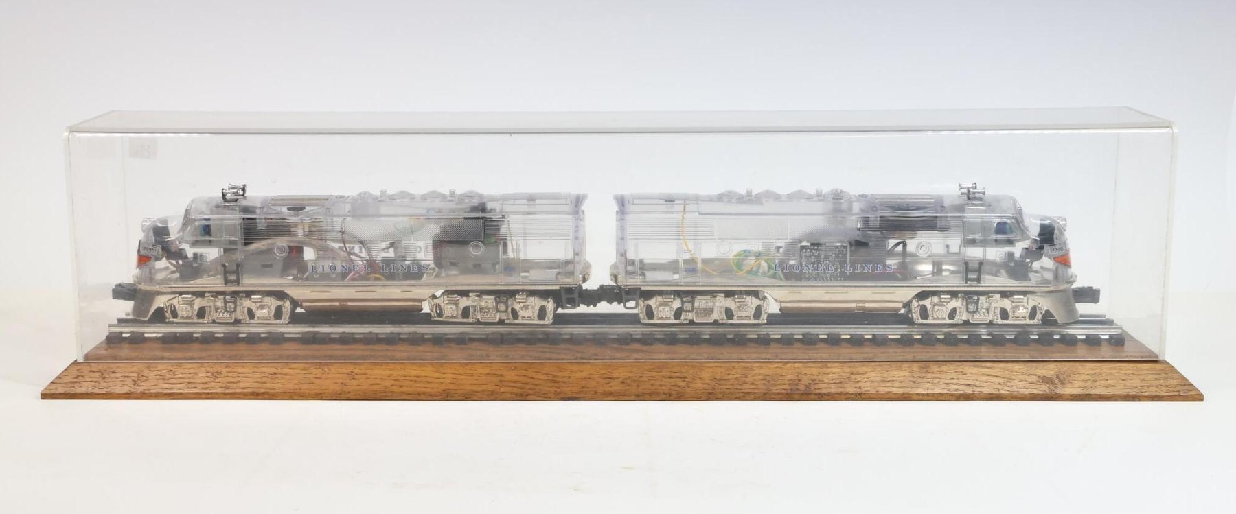 Image for Lionel Platinum Ghost Diesel Locomotive Set