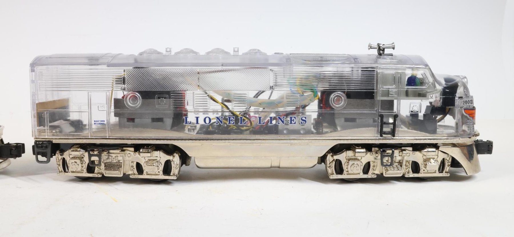 Image for Lionel Platinum Ghost Diesel Locomotive Set