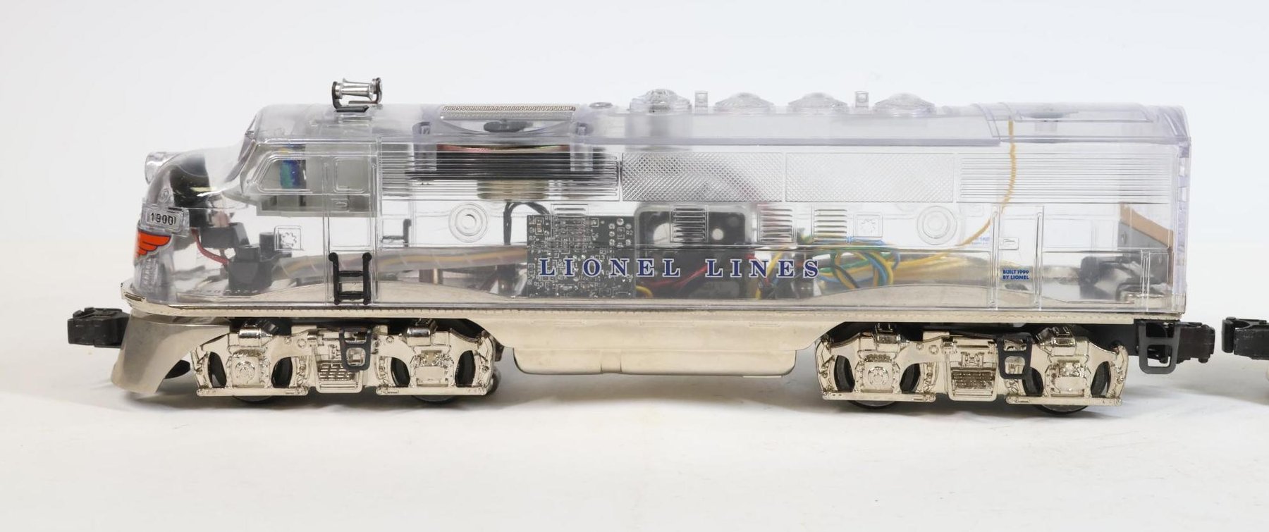 Image for Lionel Platinum Ghost Diesel Locomotive Set