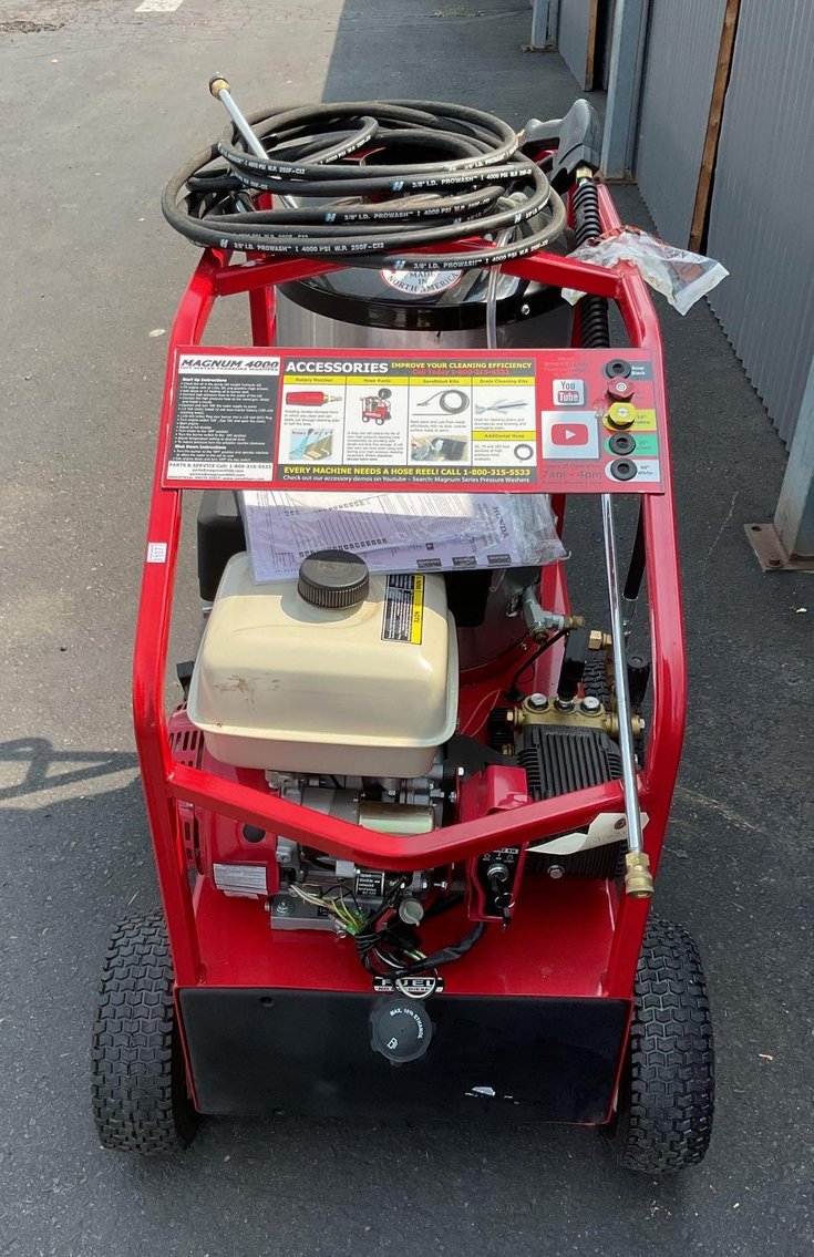 Image for Magnum 4000 Series Gold Pressure Washer