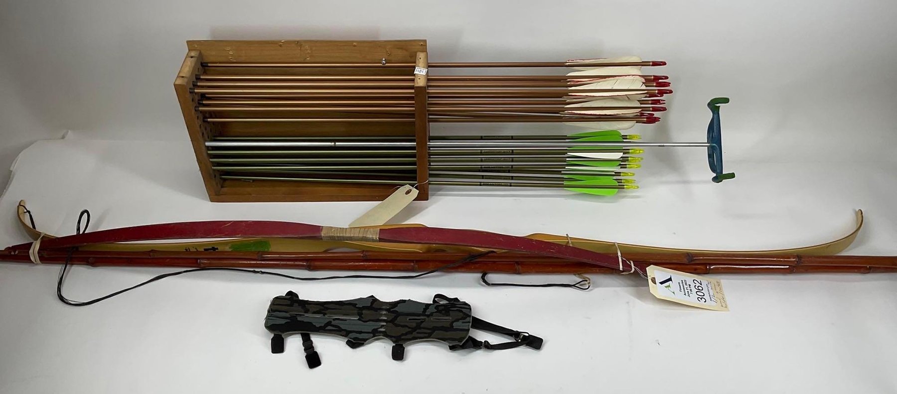Image for Vintage Recurve Bow And Archery Equipment