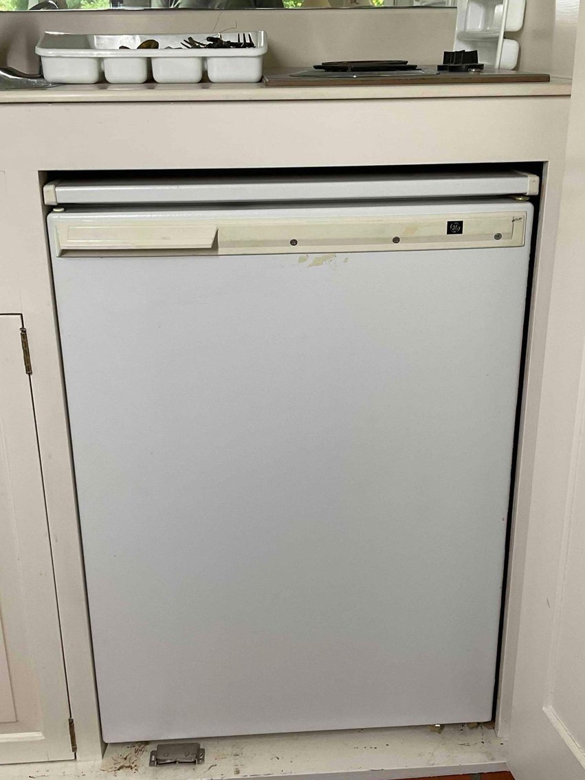 Image for GE Mini Fridge