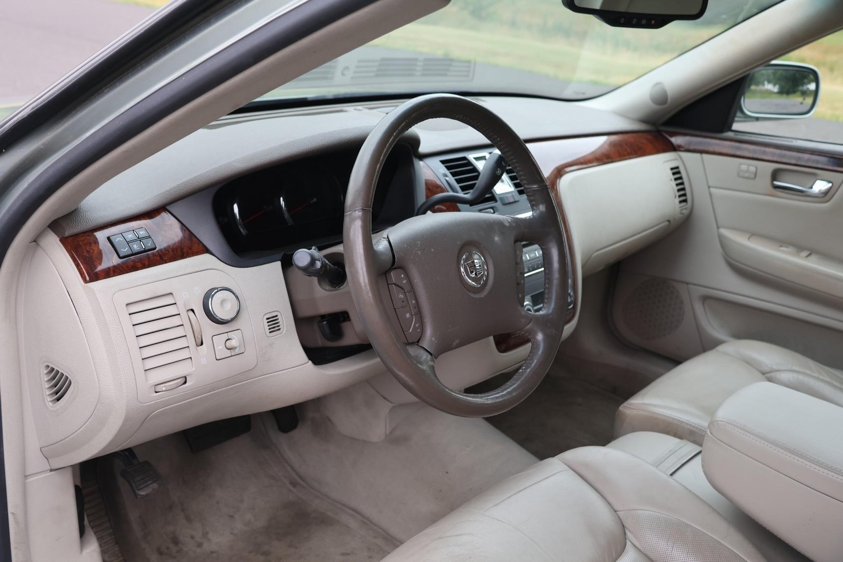 Image for 2006 Cadillac DTS Passenger Car, VIN # 1G6KD57Y56U146663