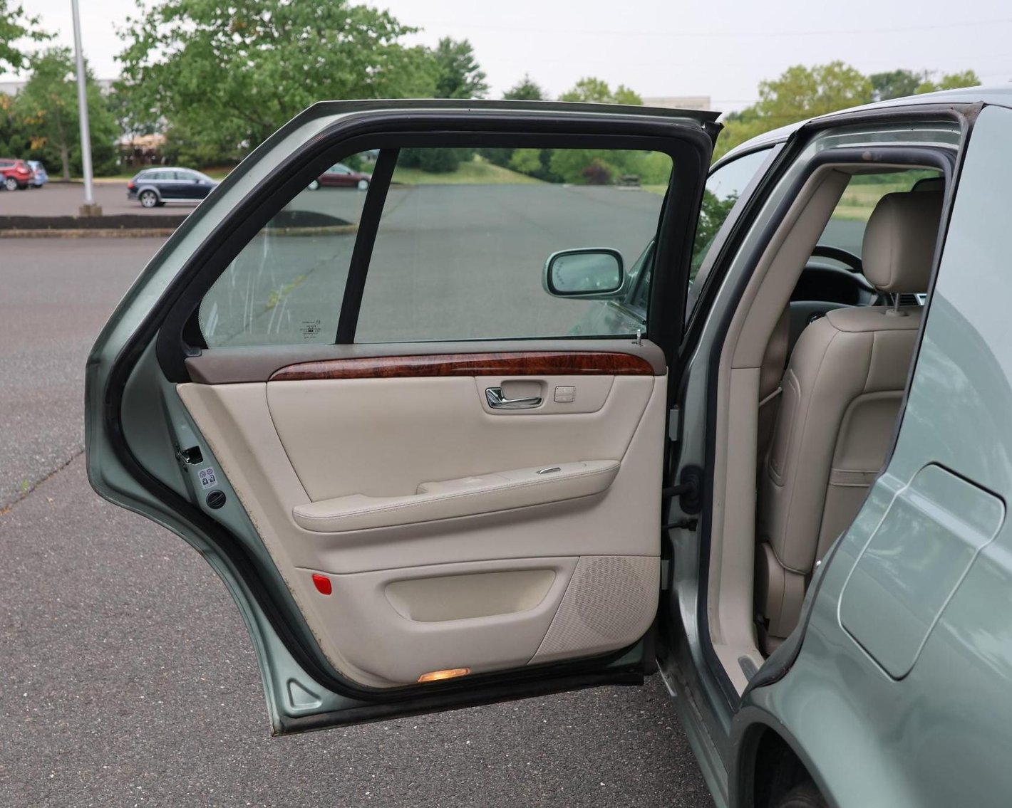 Image for 2006 Cadillac DTS Passenger Car, VIN # 1G6KD57Y56U146663