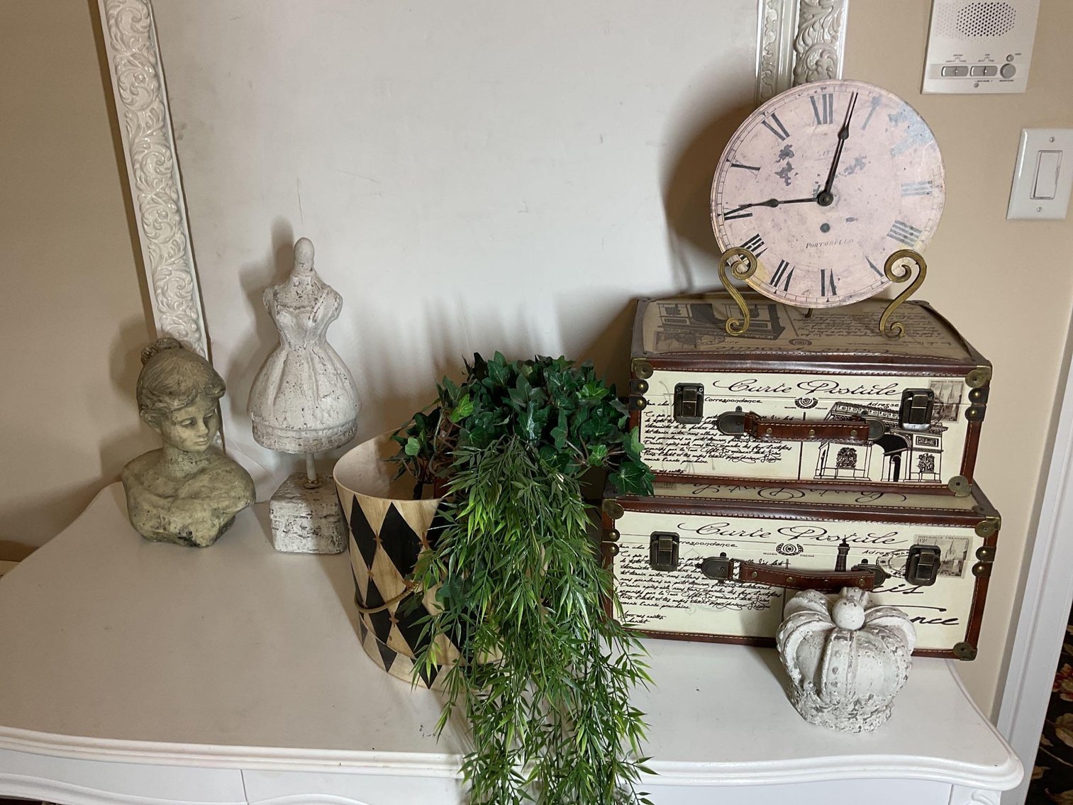 Image for Statues and Decoratives