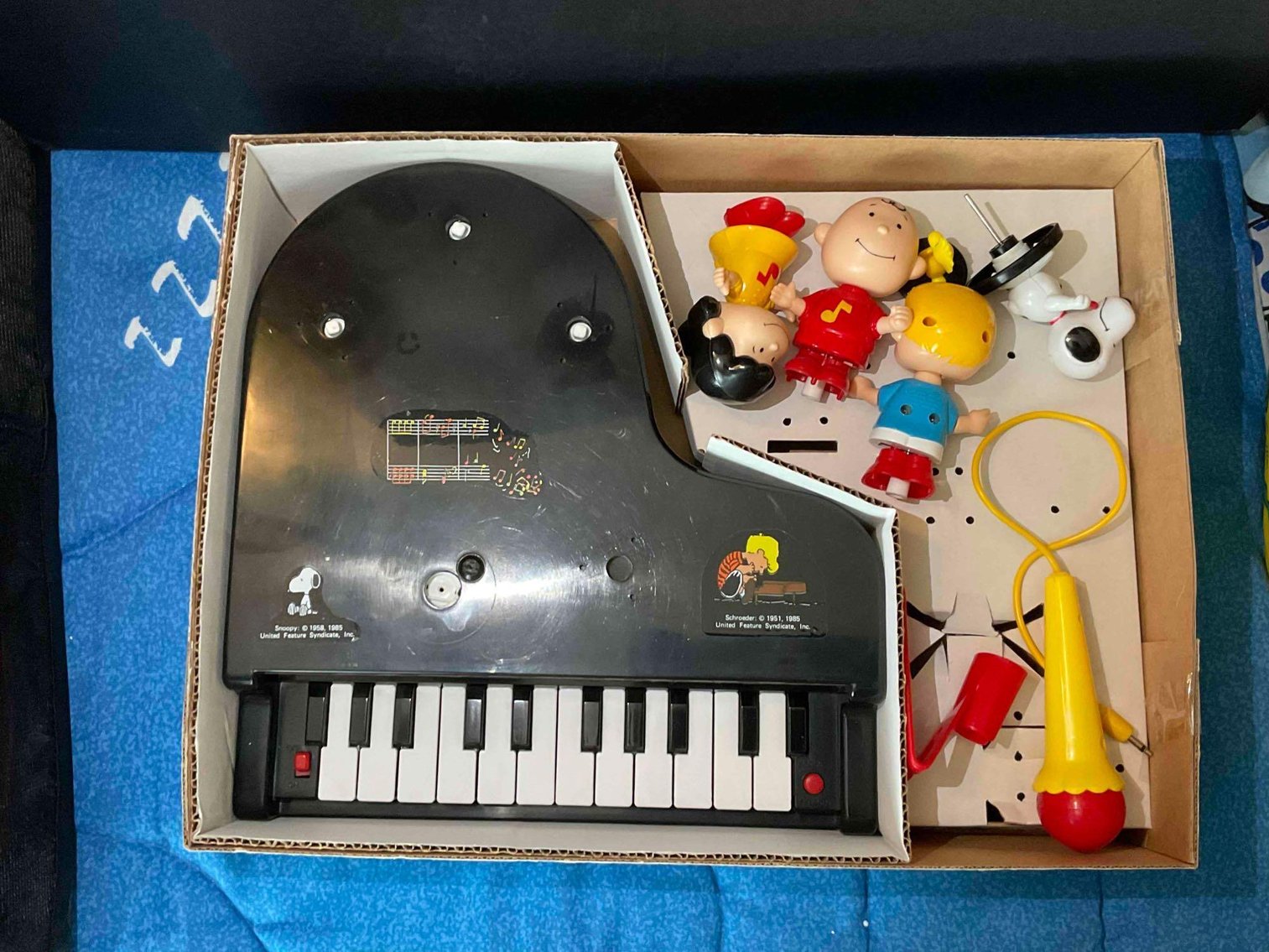 Image for Peanuts Schroeder Piano & Collectibles