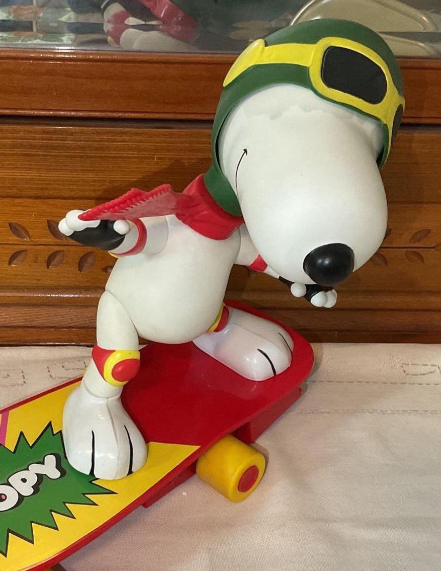 Image for Snoopy Radio Control & Animated Figures
