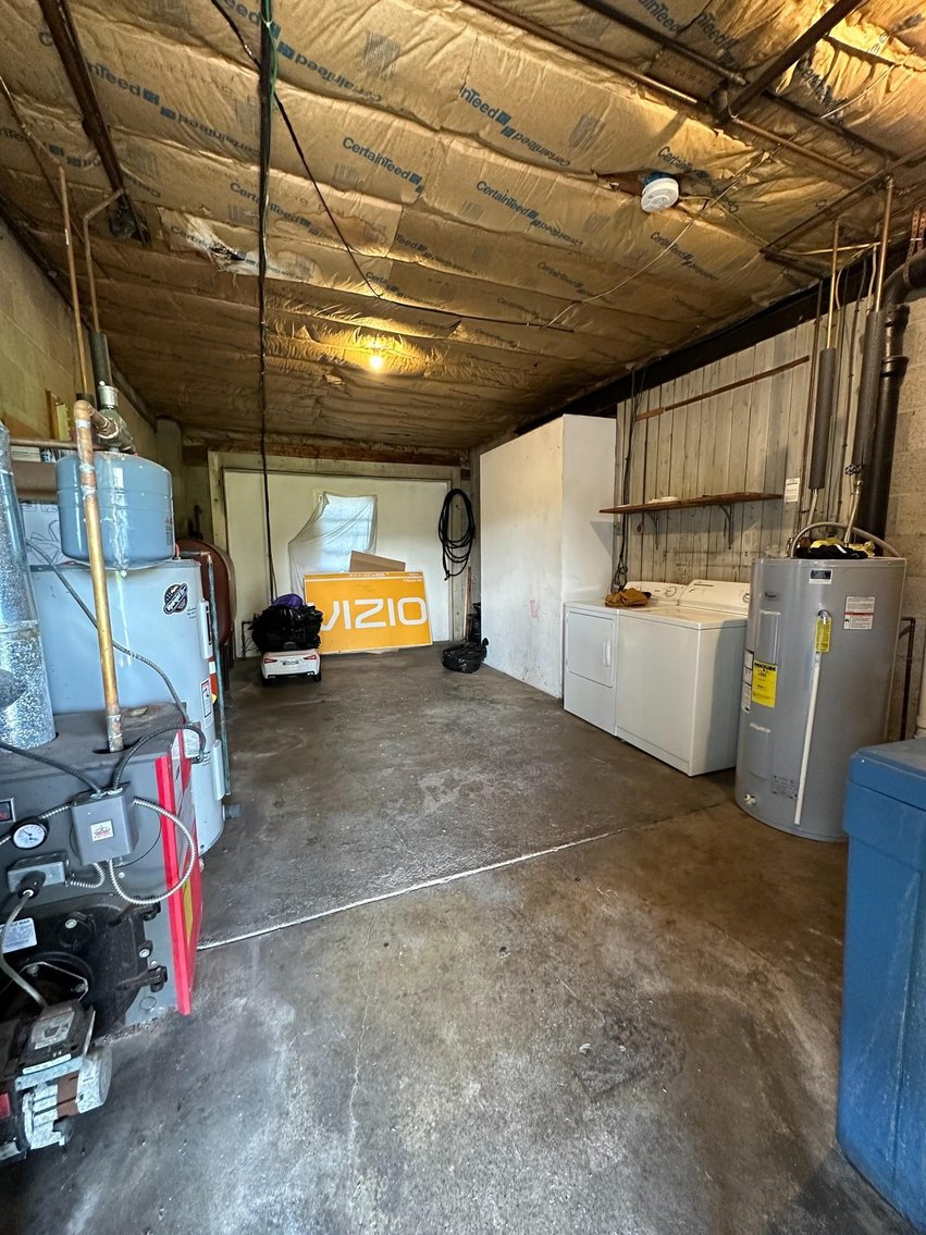 Image for Sold! Real Estate for Auction | 881 Oplinger Rd., Allentown, Pa. 18106 | October 25, 2023 at 4:00 PM