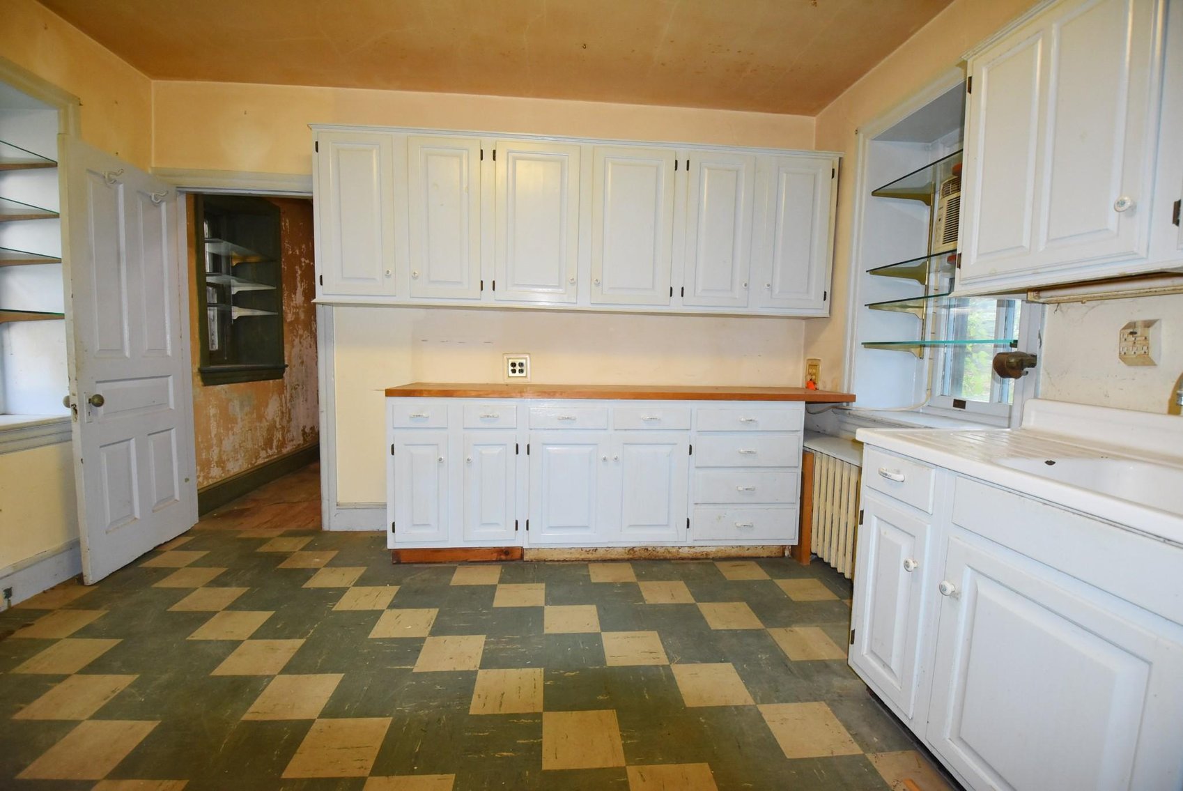 Image for Sold! Real Estate for Auction | 8226 Germantown Ave., Chestnut Hill, Philadelphia, Pa. 19118 | November 14, 2023 at 4:00 PM