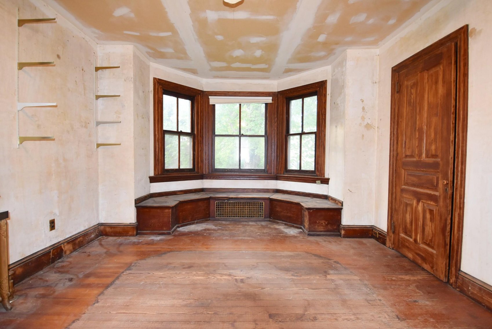 Image for Sold! Real Estate for Auction | 8226 Germantown Ave., Chestnut Hill, Philadelphia, Pa. 19118 | November 14, 2023 at 4:00 PM