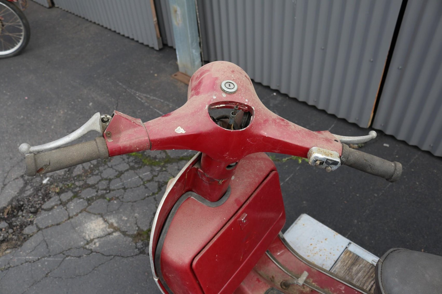 Image for 1976 Red Vespa