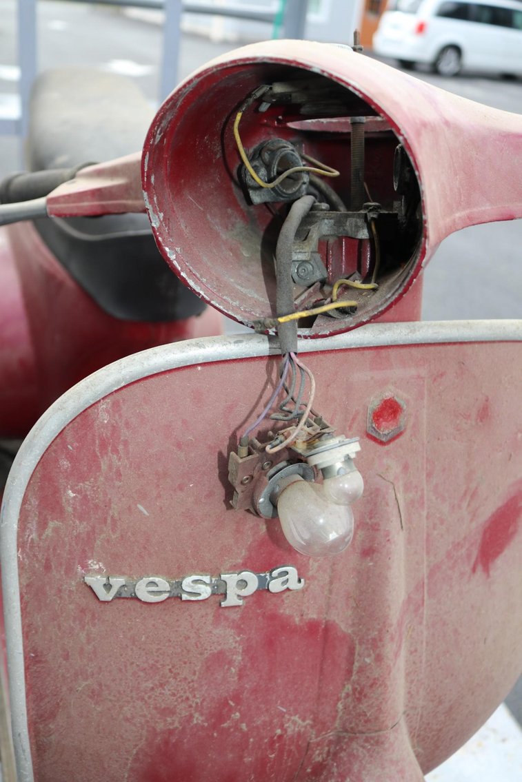 Image for 1976 Red Vespa