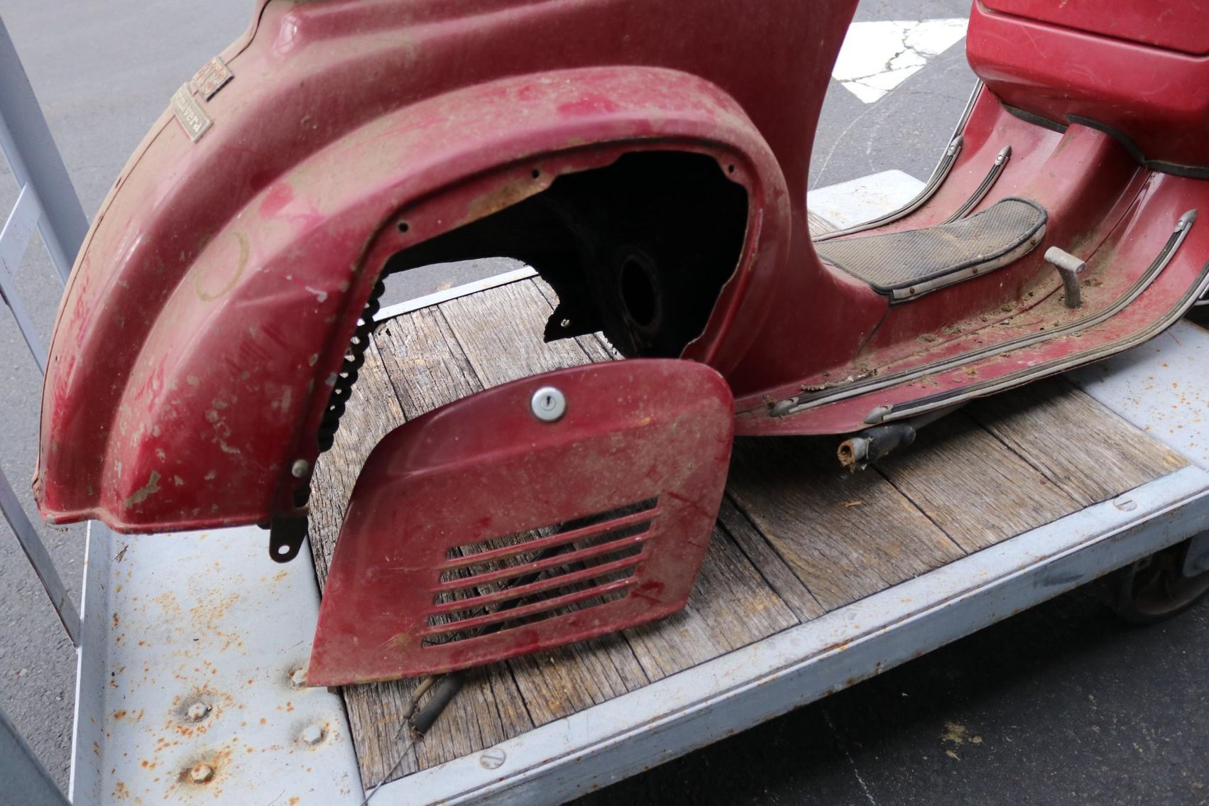 Image for 1976 Red Vespa