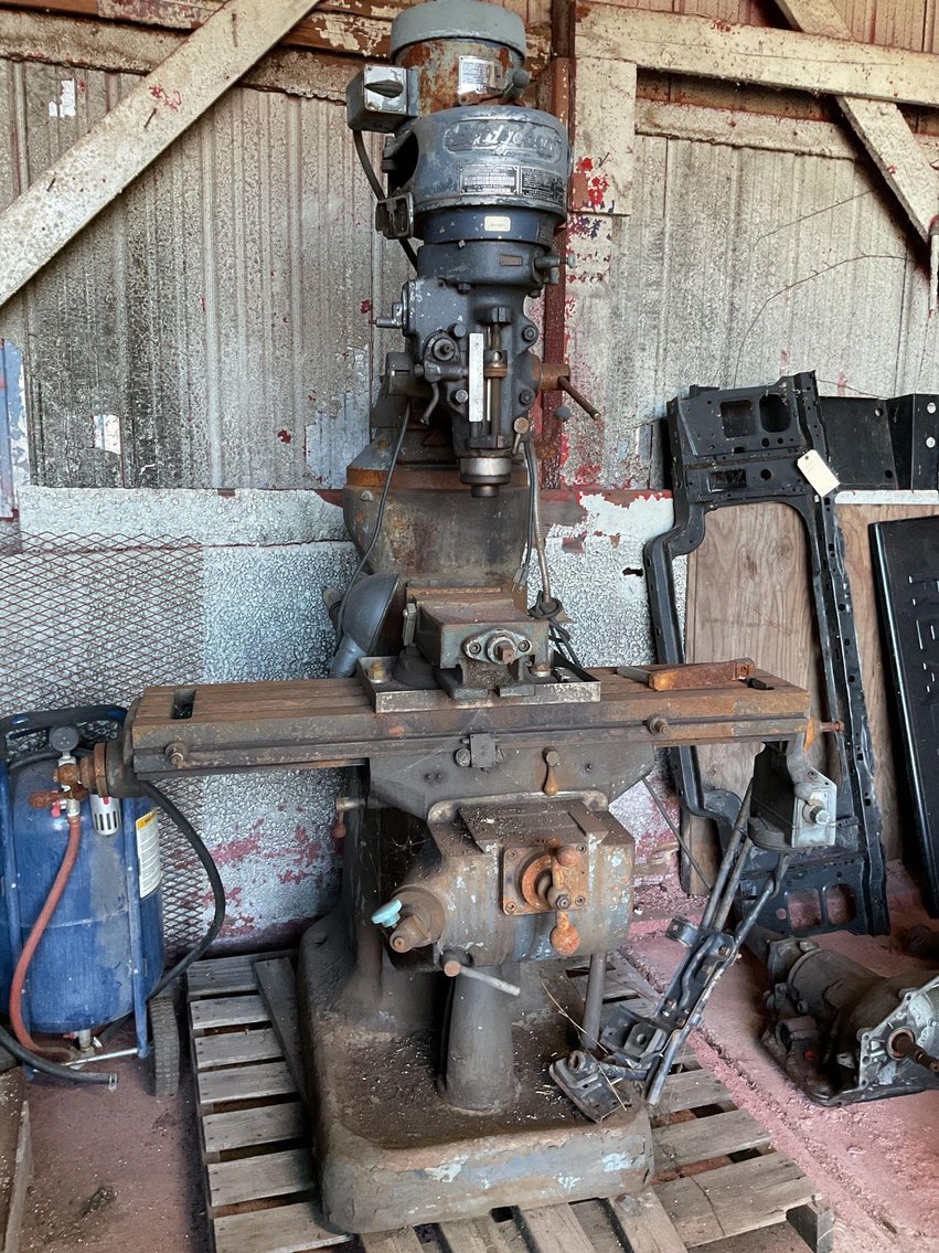 Image for Bridgeport Milling Machine