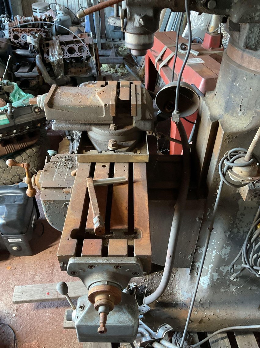 Image for Bridgeport Milling Machine