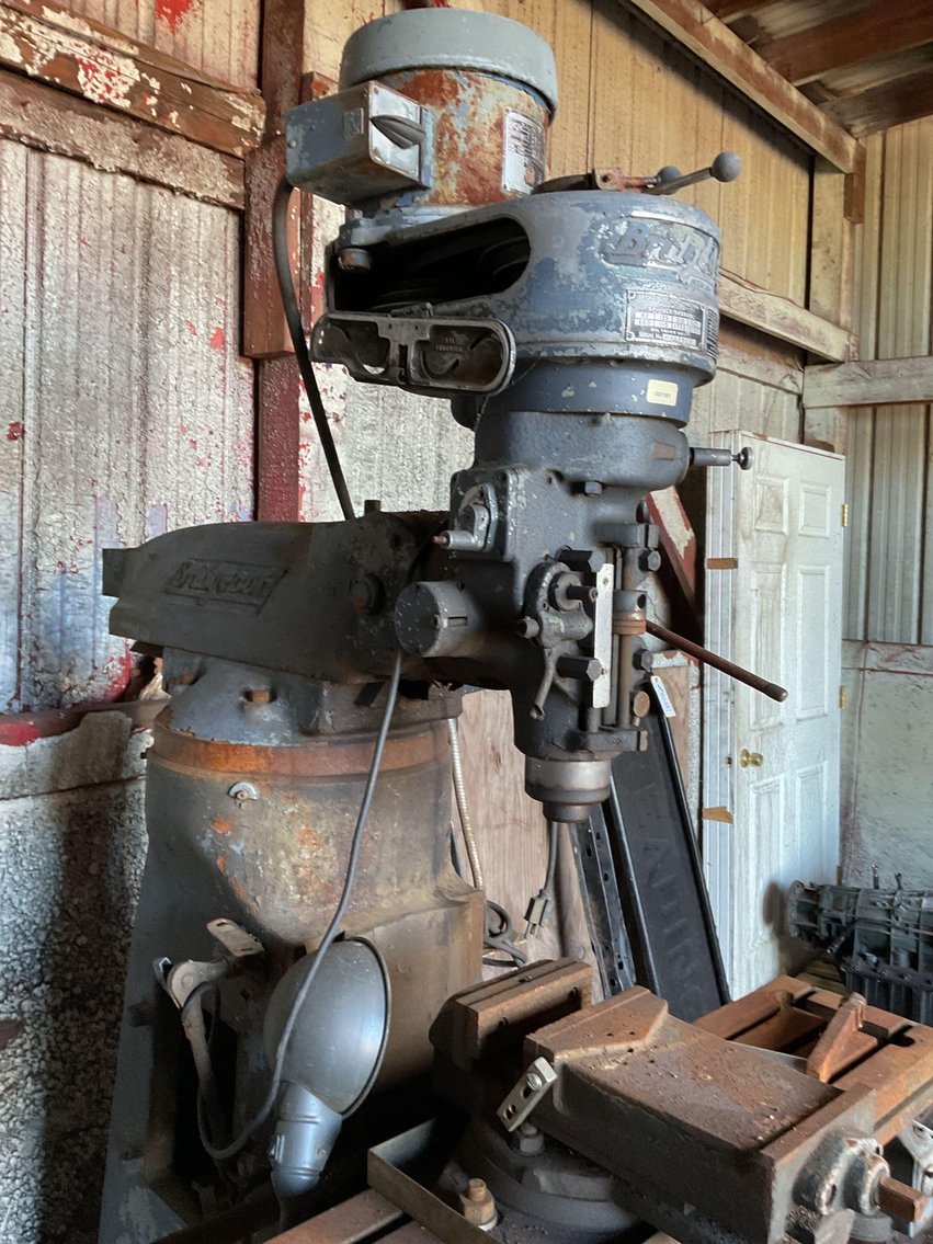 Image for Bridgeport Milling Machine