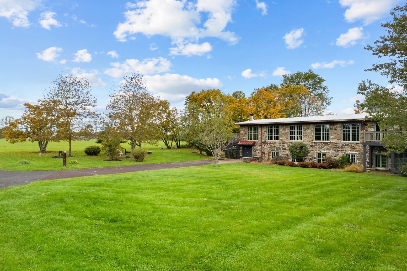 Image for Sold! Real Estate for Auction | 814 Kellers Church Rd. Ottsville, Pa. 18942 |November 16, 2023 at 4:00 PM