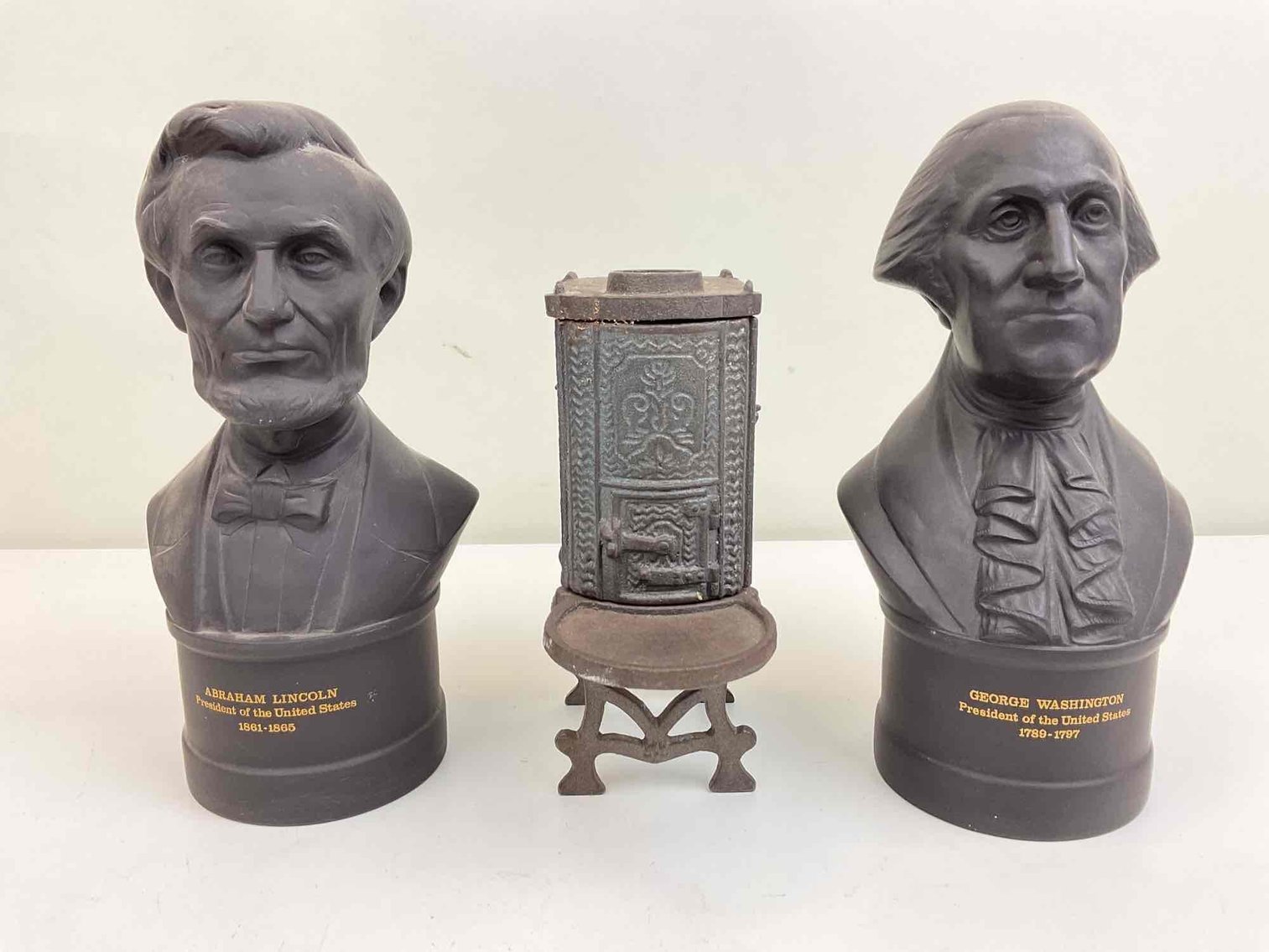 Image for Wedgwood Presidential Busts & Cast Iron Bank