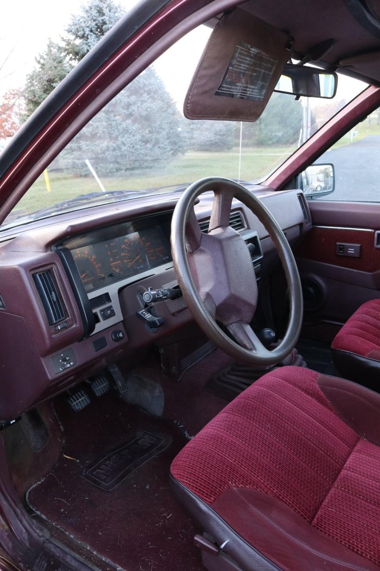 Image for 1989 Nissan Pickup Truck